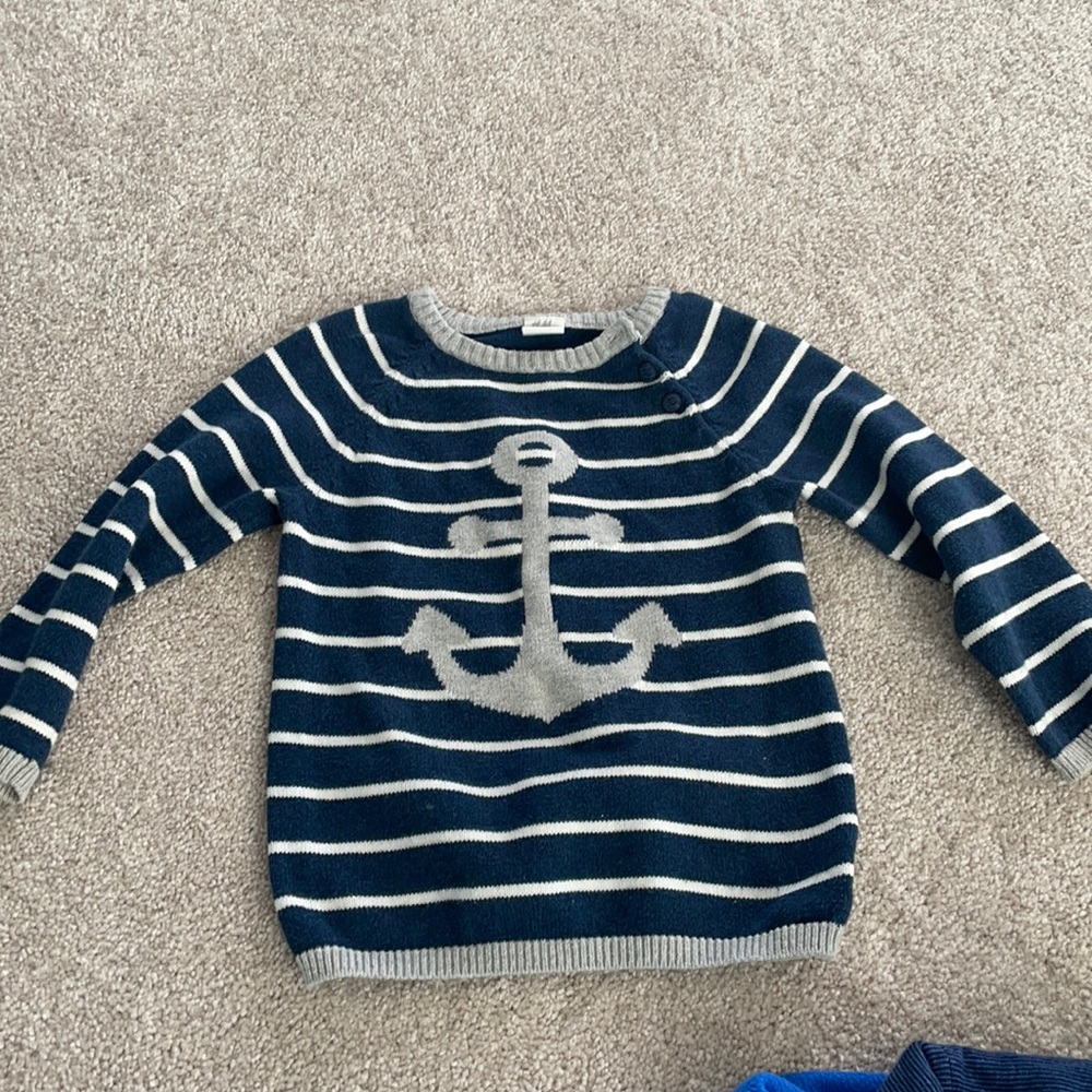 LIKE NEW H&M Anchor Sweater